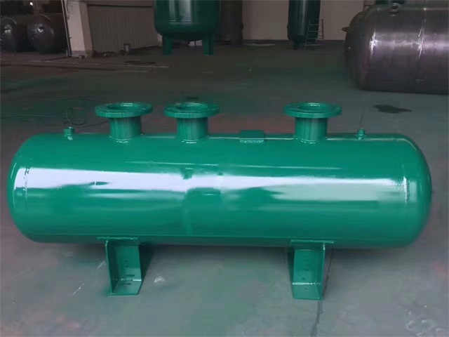 1679991473376569.jpeg 沭阳沭阳沭阳蒸汽分气缸1.jpeg